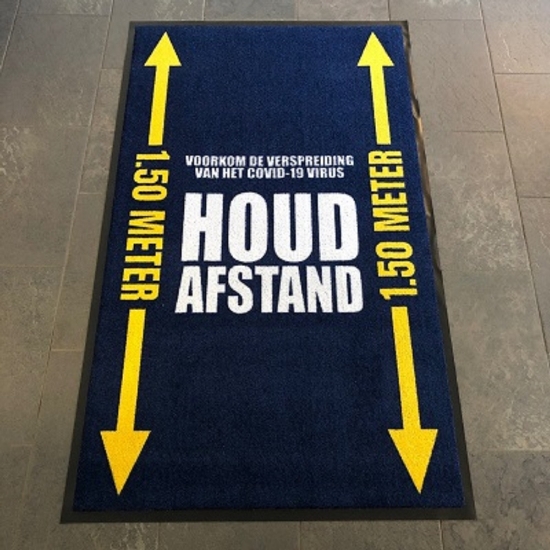 Afbeeldingen van Deurmat met opdruk 'HOUD AFSTAND'