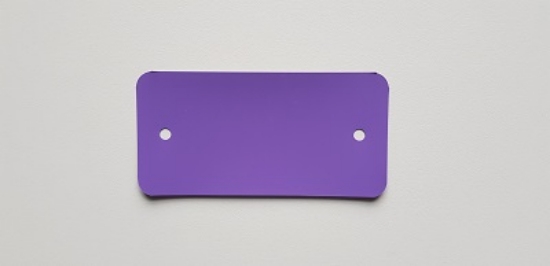 Afbeeldingen van Kunststof-labels 54x108 mm paars 2 gaten (1000st)
